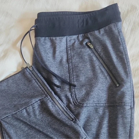 ATHLETA 🏃♀️ CHARCOAL GRAY/BLACK ZIPPER POCKETS/LEGS SWEATPANTS JOGGERS Women XL - Picture 1 of 5